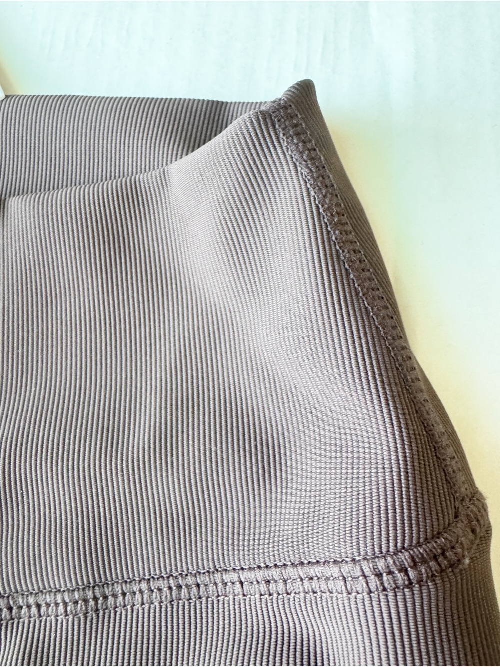 Wilo The Label New High-Rise Ribbed 7/8 Leggings in Chocolate NWT - Picture 4 of 13